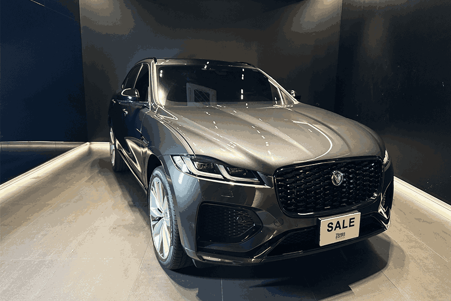 Jaguar F-PACE P400 S